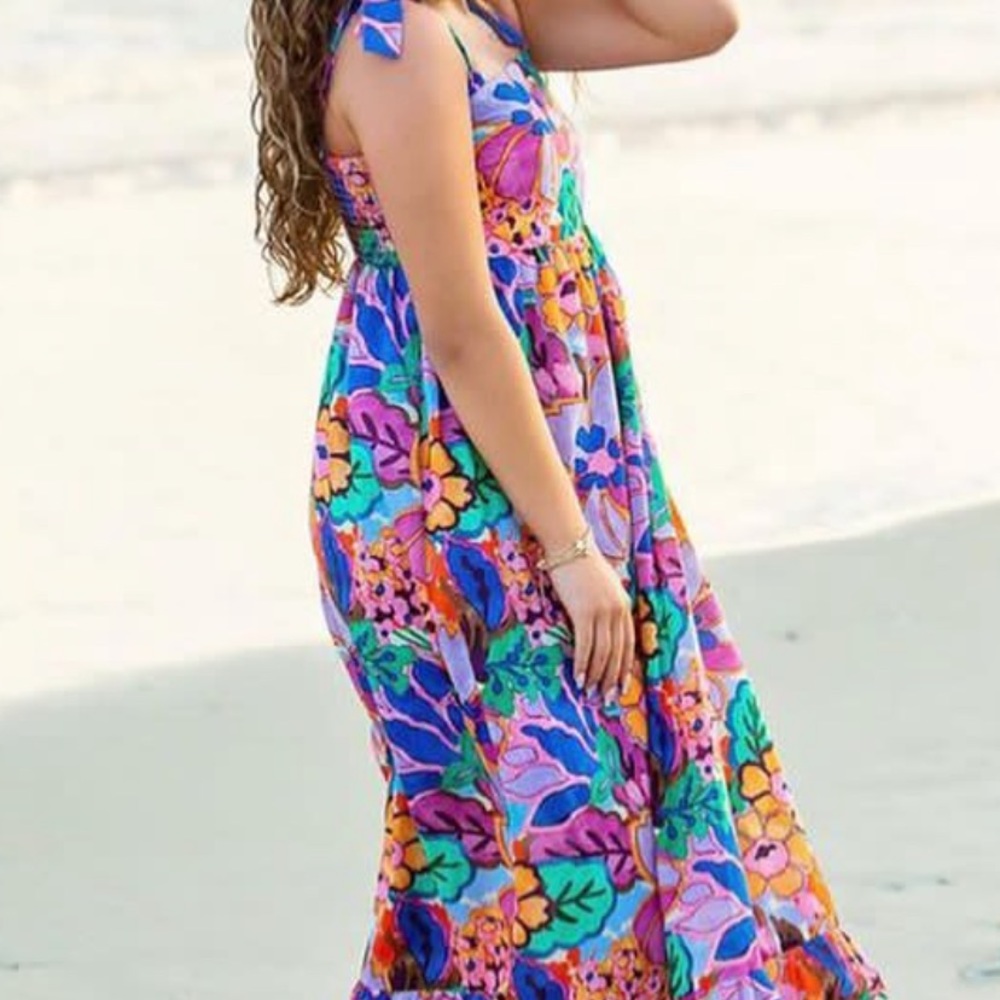 THML maxi dress. Size XS. Worn once. Perfect condition.